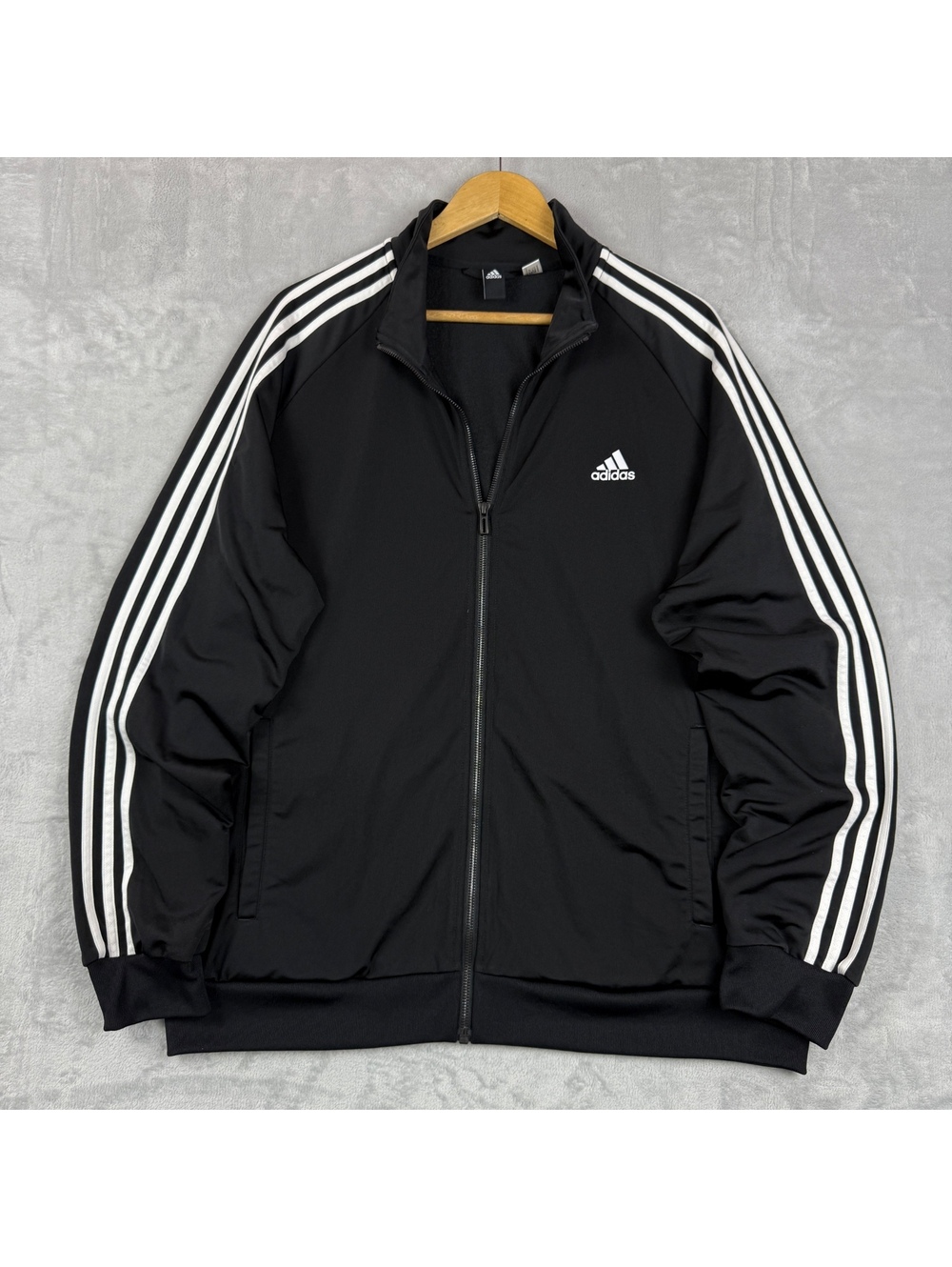 Adidas Men’s Black 3 Stripes Full Zip Track Jacket XL White Logo Athletic Warmup